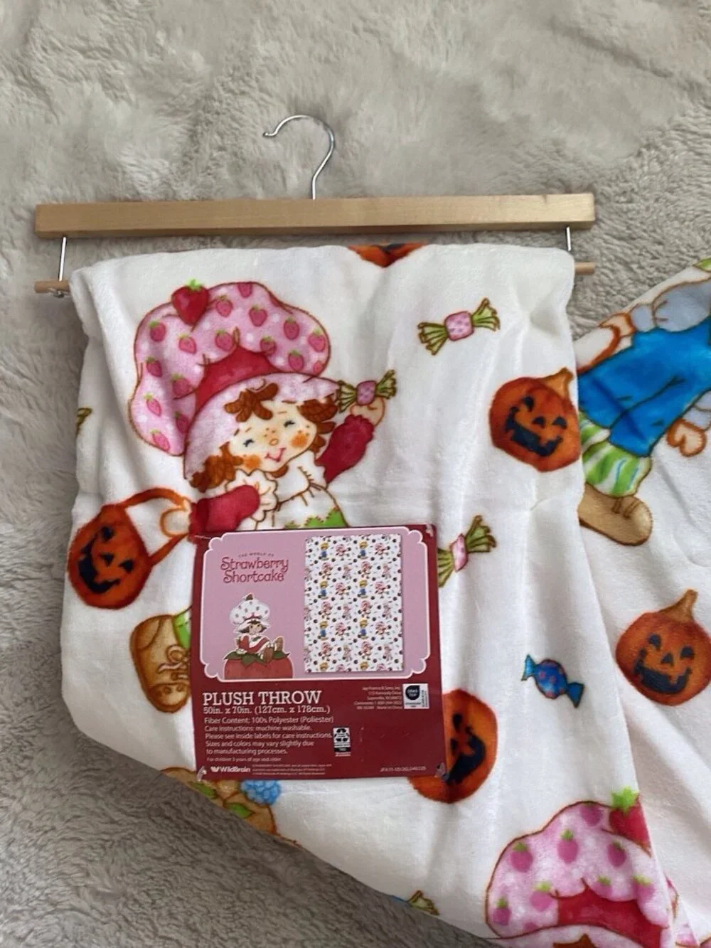 Strawberry Shortcake Huckleberry Pie Raspberry Tart Halloween Throw‎ Blanket NEW